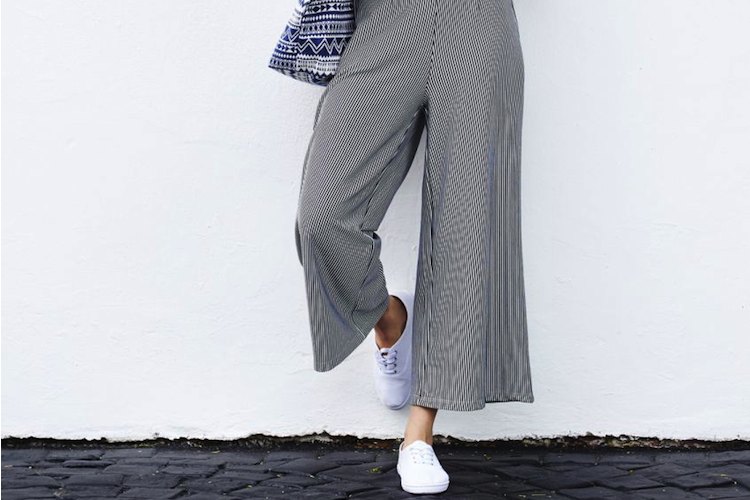 How To Wear Wide Leg Trousers - 4 Outfit Ideas for Women