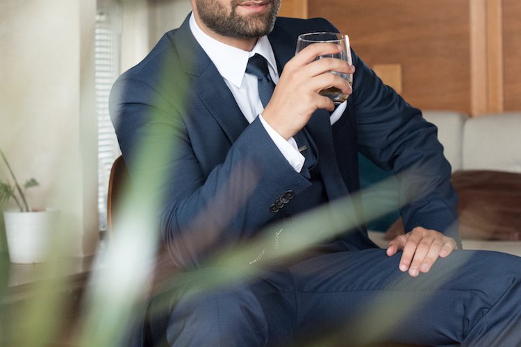 How To Wear A Navy Suit | Best Blue Suit Outfit Ideas for Men